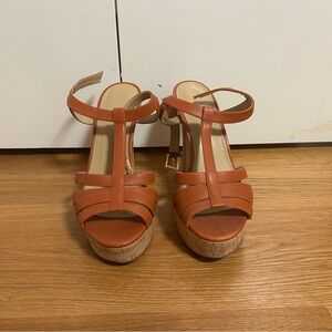 Michael Kors Tan Platform Sandals with T-Strap Design